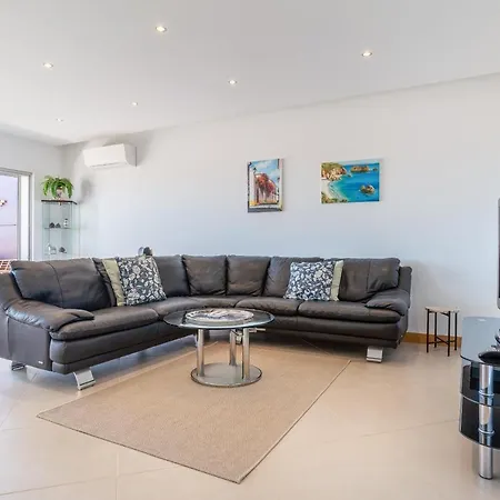 Lejlighed Spacious 2 Bedroom With Sea View By Lisbeyond *