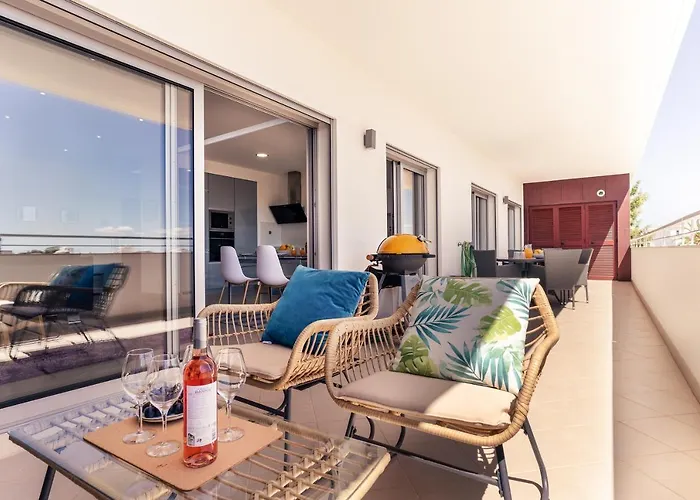 アパート Spacious 2 Bedroom With Sea View By Lisbeyond *