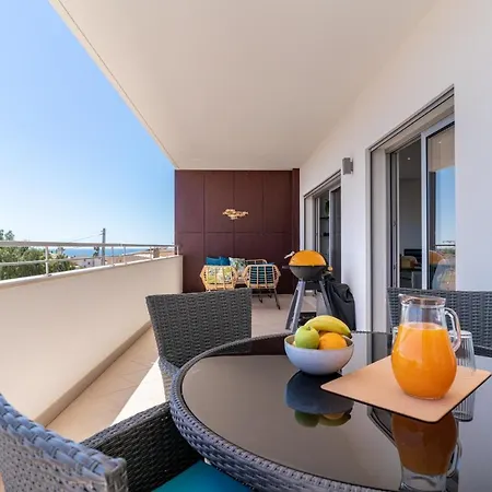 Apartment Spacious 2 Bedroom With Sea View By Lisbeyond *